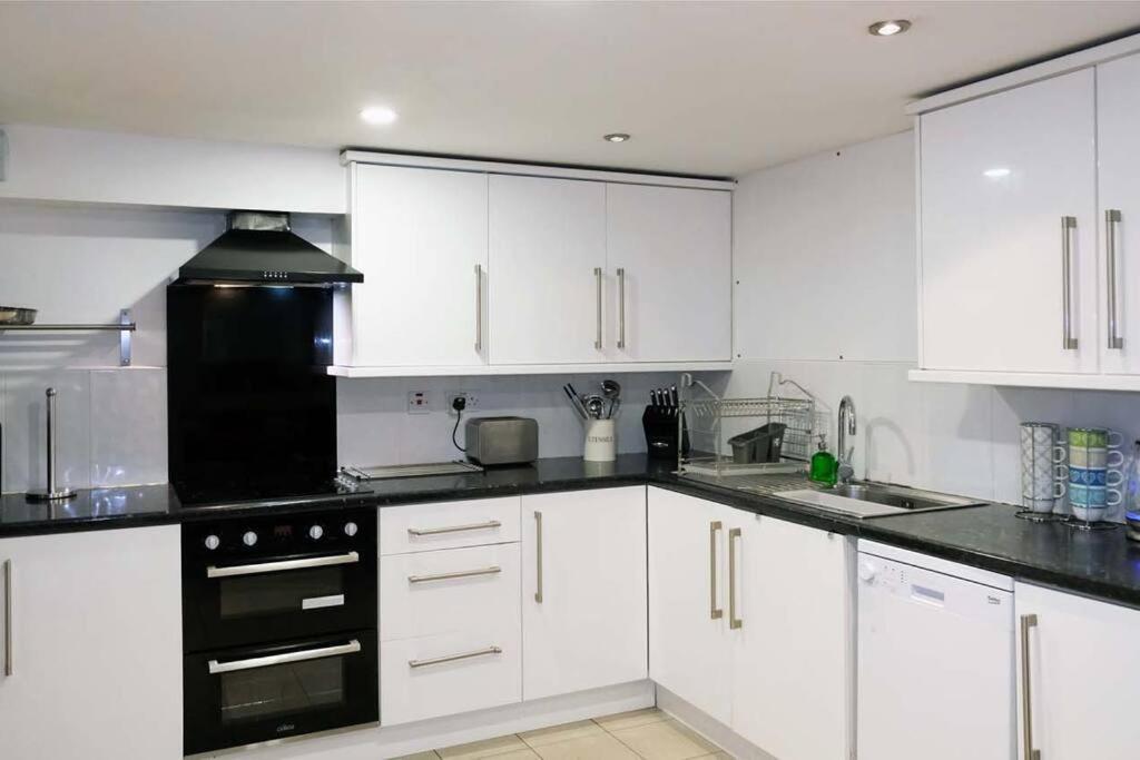Seymour Townhouse By Serviced Living Liverpool Kültér fotó